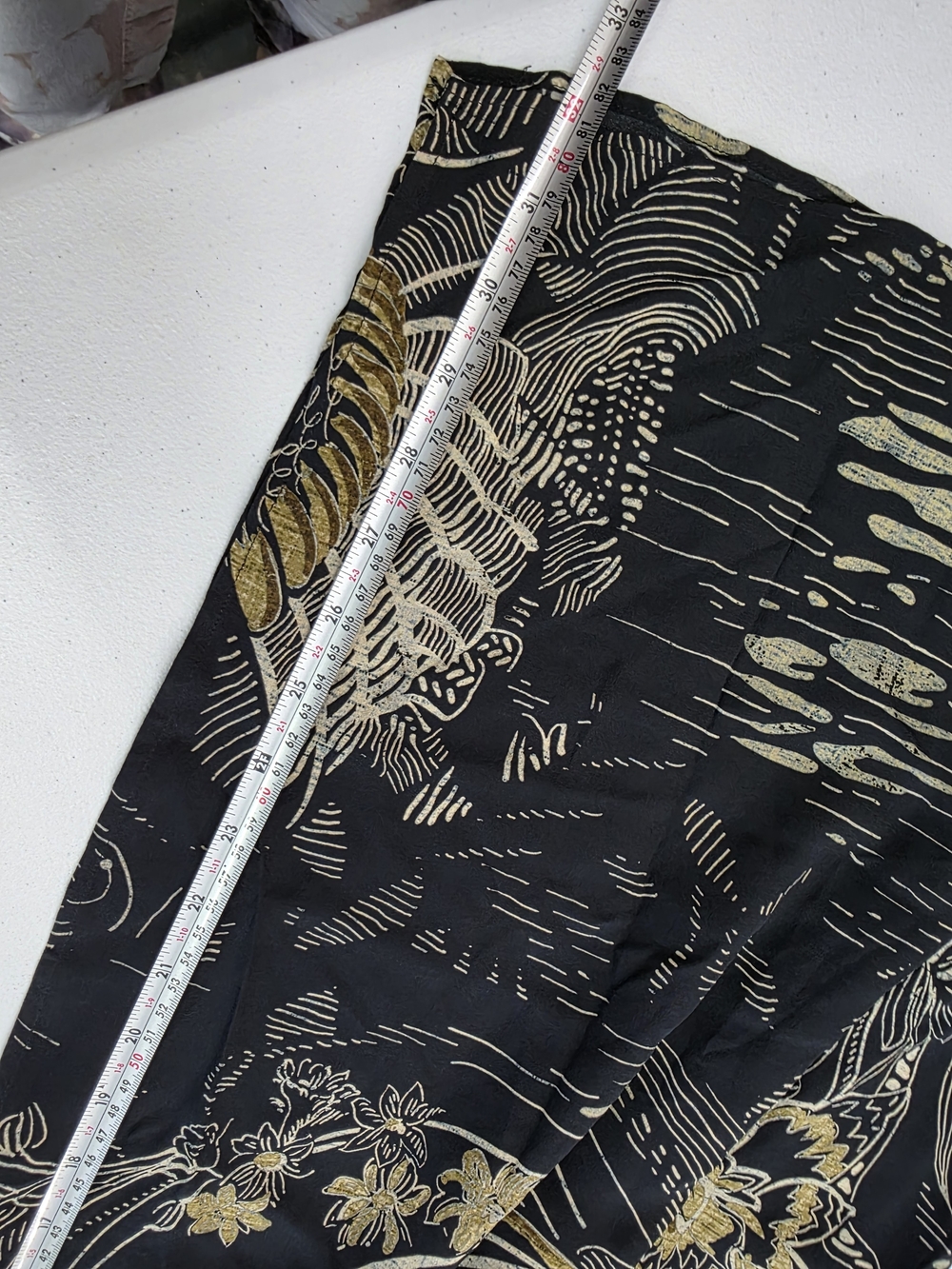 Massimo Dutti Silk  Black and Gold Abstract print Sarong style Midi Skirt - Picture 9 of 14